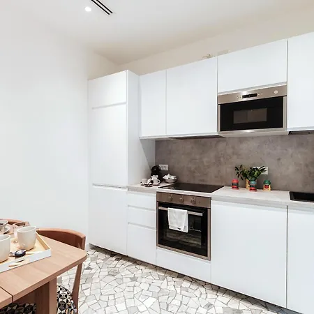Heritage - By Myhomeincomo Apartment *